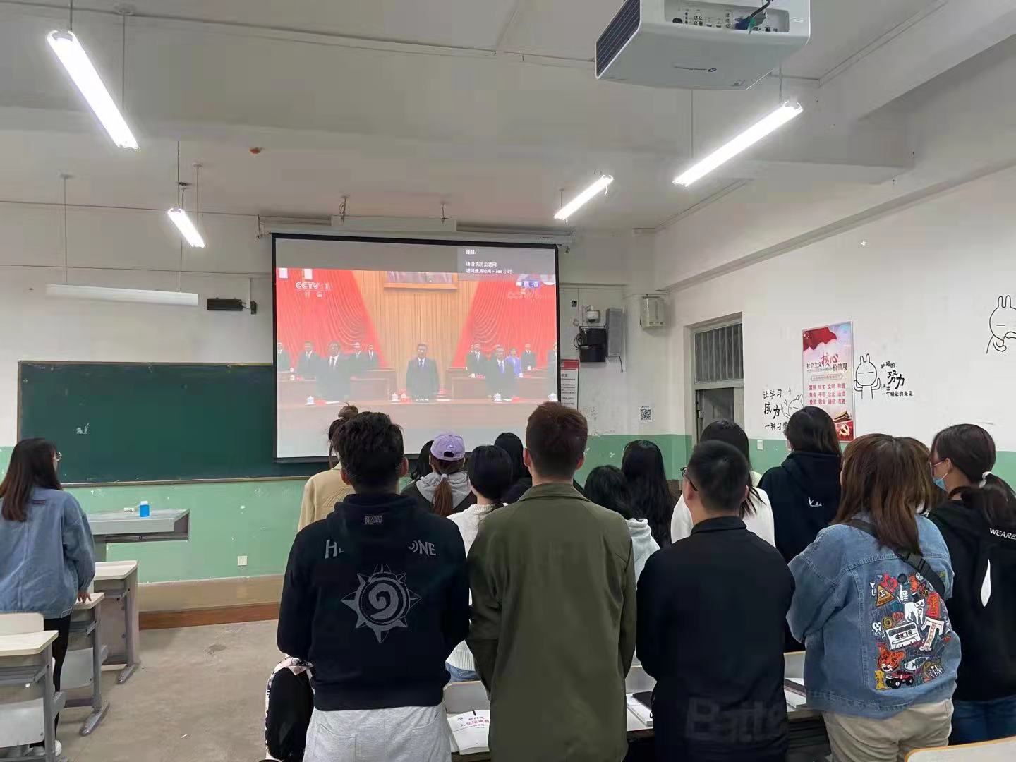 马院学生.jpg