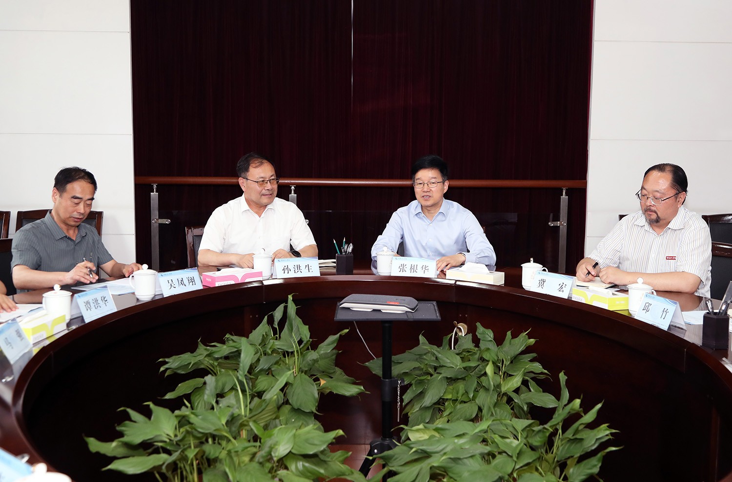 校领导带队赴常熟理工学院开展审核评估调研